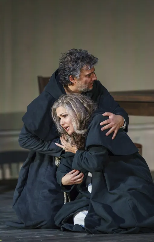 G. Verdi: Síla osudu - fotogaléria