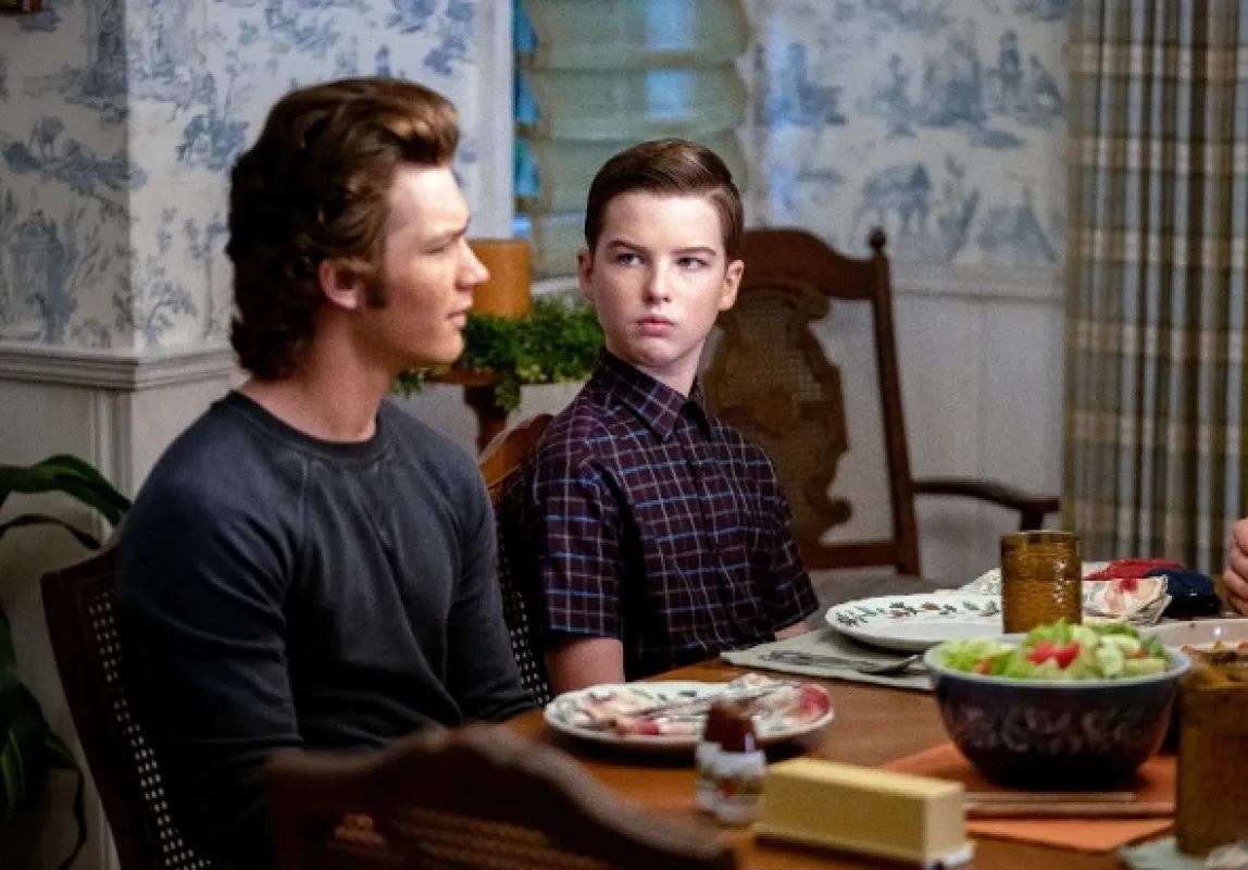 Malý Sheldon (Young Sheldon V: Pish Posh and a Secret Back Room), 2021 - fotogaléria
