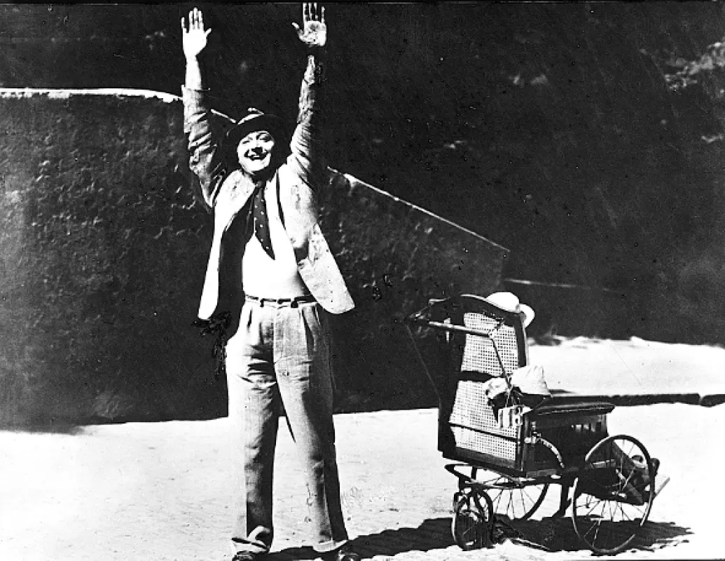 Život je pes, 1933 - fotogaléria