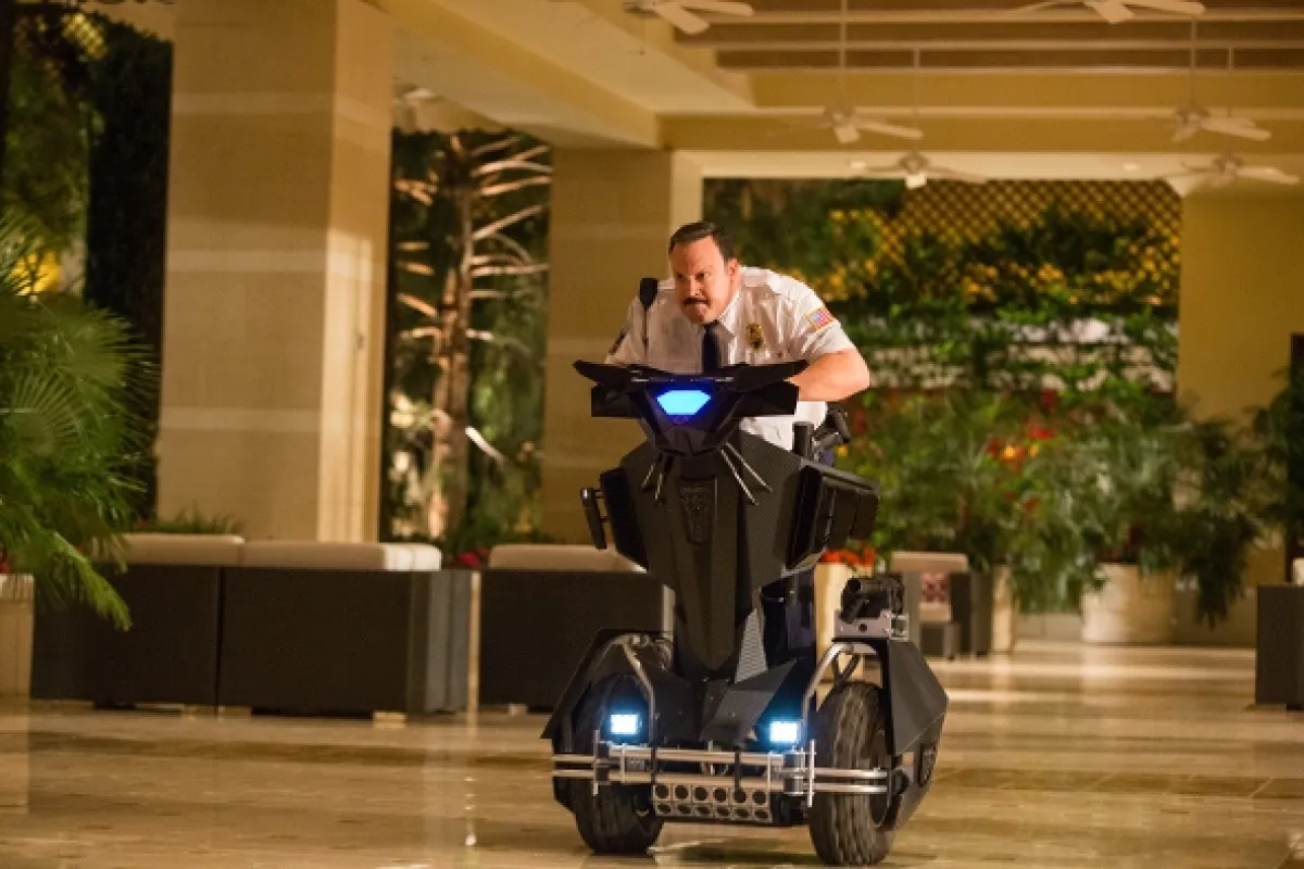 Poliš z obchoďáku 2 (Paul Blart: Mall Cop 2), 2015 - fotogaléria