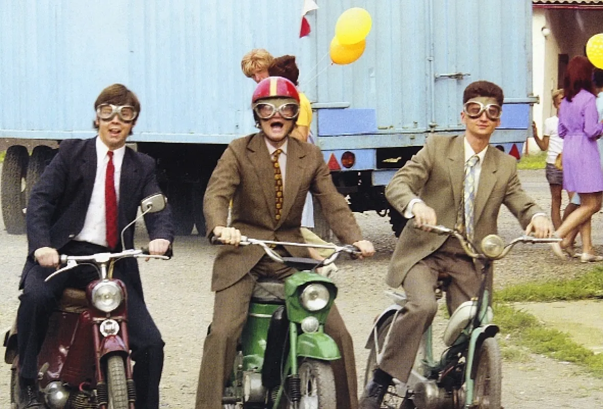 Rebelové, 2001 - fotogaléria
