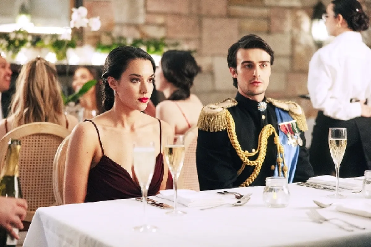 S princom v raji (A Royal in Paradise), 2023 - fotogaléria