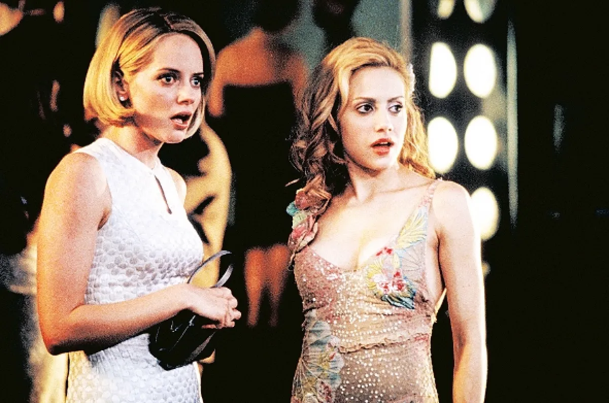 Dievča z lepšej spoločnosti (Uptown Girls), 2003 - fotogaléria
