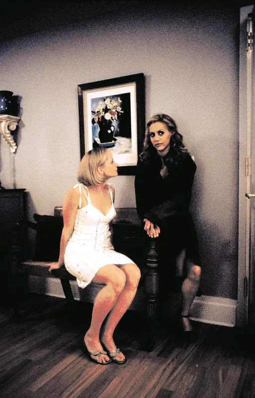 Dievča z lepšej spoločnosti (Uptown Girls), 2003 - fotogaléria