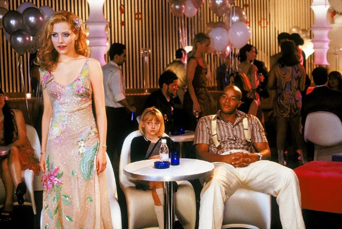 Dievča z lepšej spoločnosti (Uptown Girls), 2003 - fotogaléria