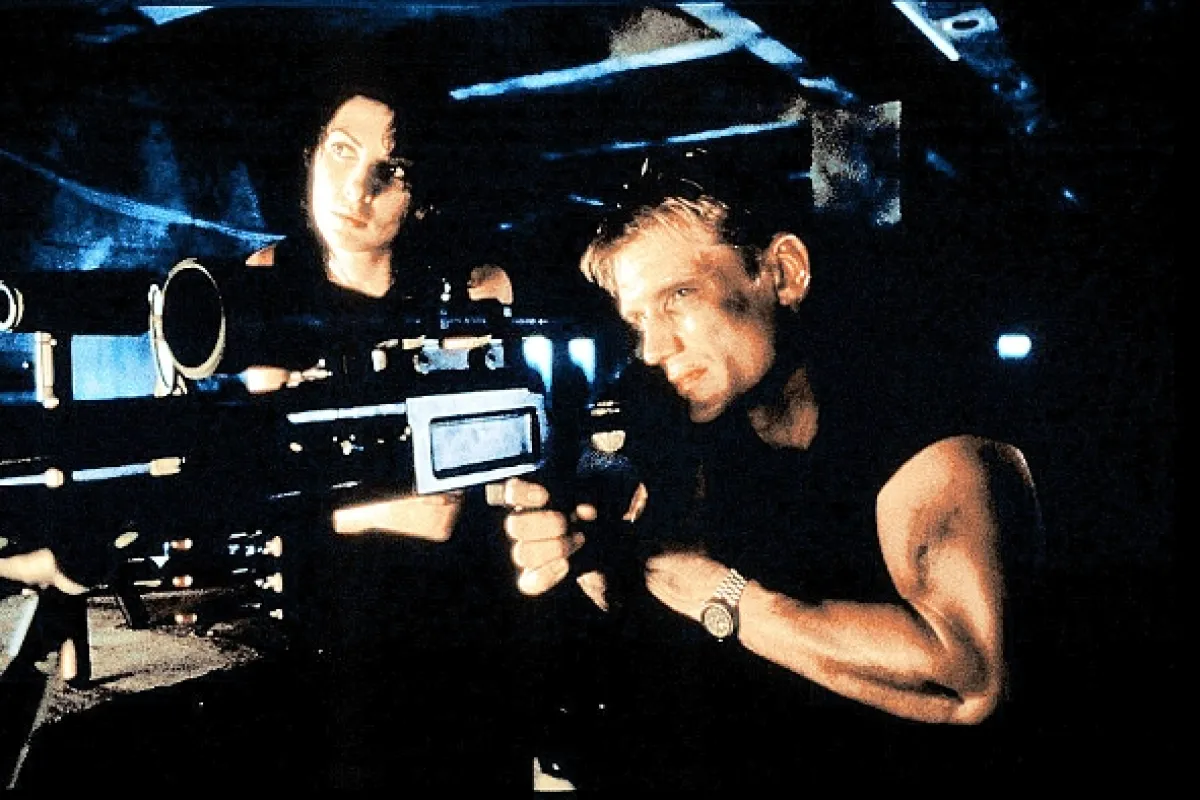 Pohyblivý terč (Silent Trigger), 1996 - fotogaléria