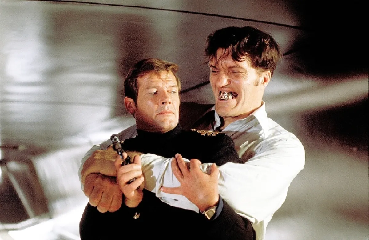 James Bond: Špión, ktorý ma miloval (The Spy Who Loved Me), 1977 - fotogaléria