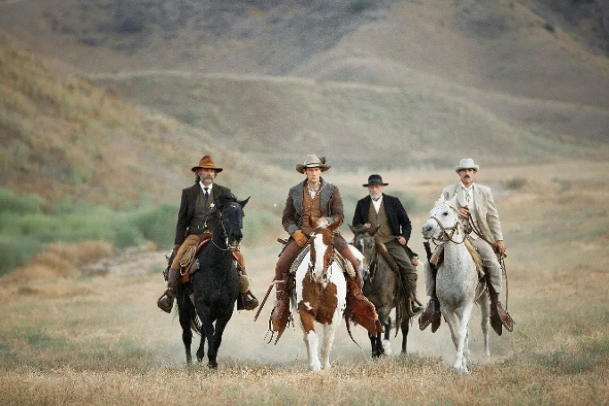Kosti a skalp (Bone Tomahawk), 2015 - fotogaléria