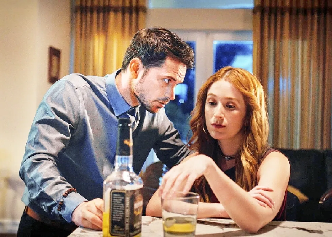 Online otrokyňa (The Model Murders), 2019 - fotogaléria