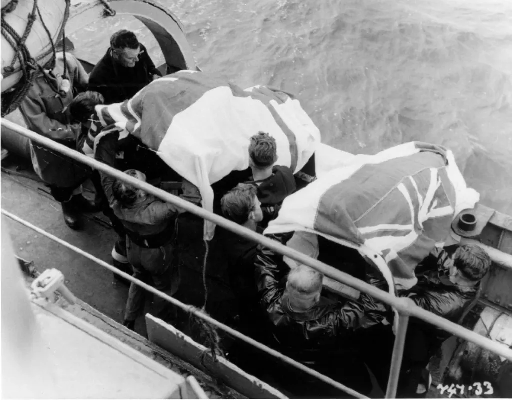 Kruté moře (The Cruel Sea), 1952 - fotogaléria