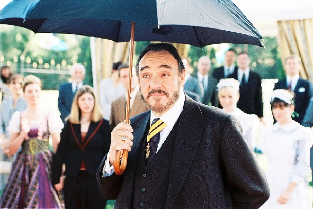 Deník princezny 2: Královské povinnosti (The Princess Diaries 2: Royal Engagement), 2004 - fotogaléria