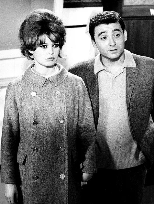 Opraty na krku (La bride sur le cou), 1961 - fotogaléria
