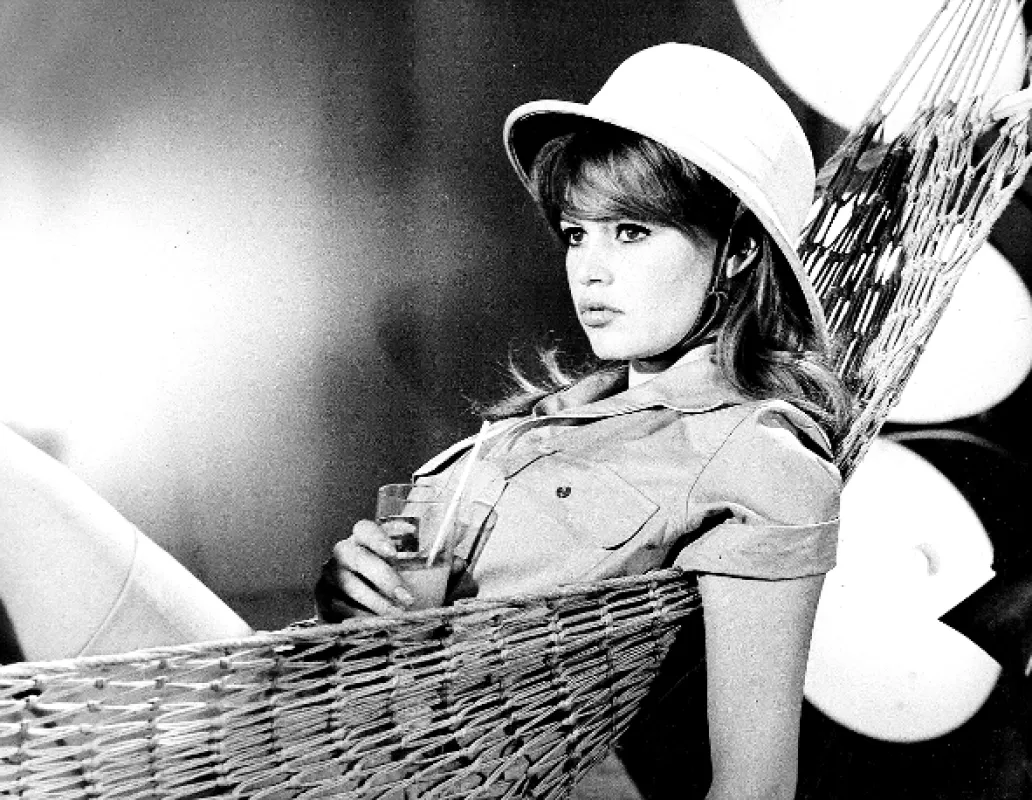 Opraty na krku (La bride sur le cou), 1961 - fotogaléria