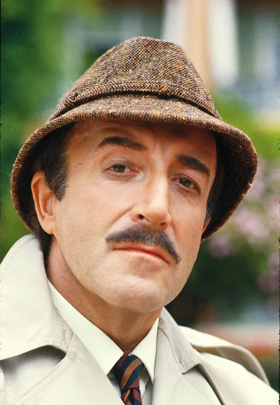 Růžový panter znovu zasahuje (The Pink Panther Strikes Again), 1976 - fotogaléria