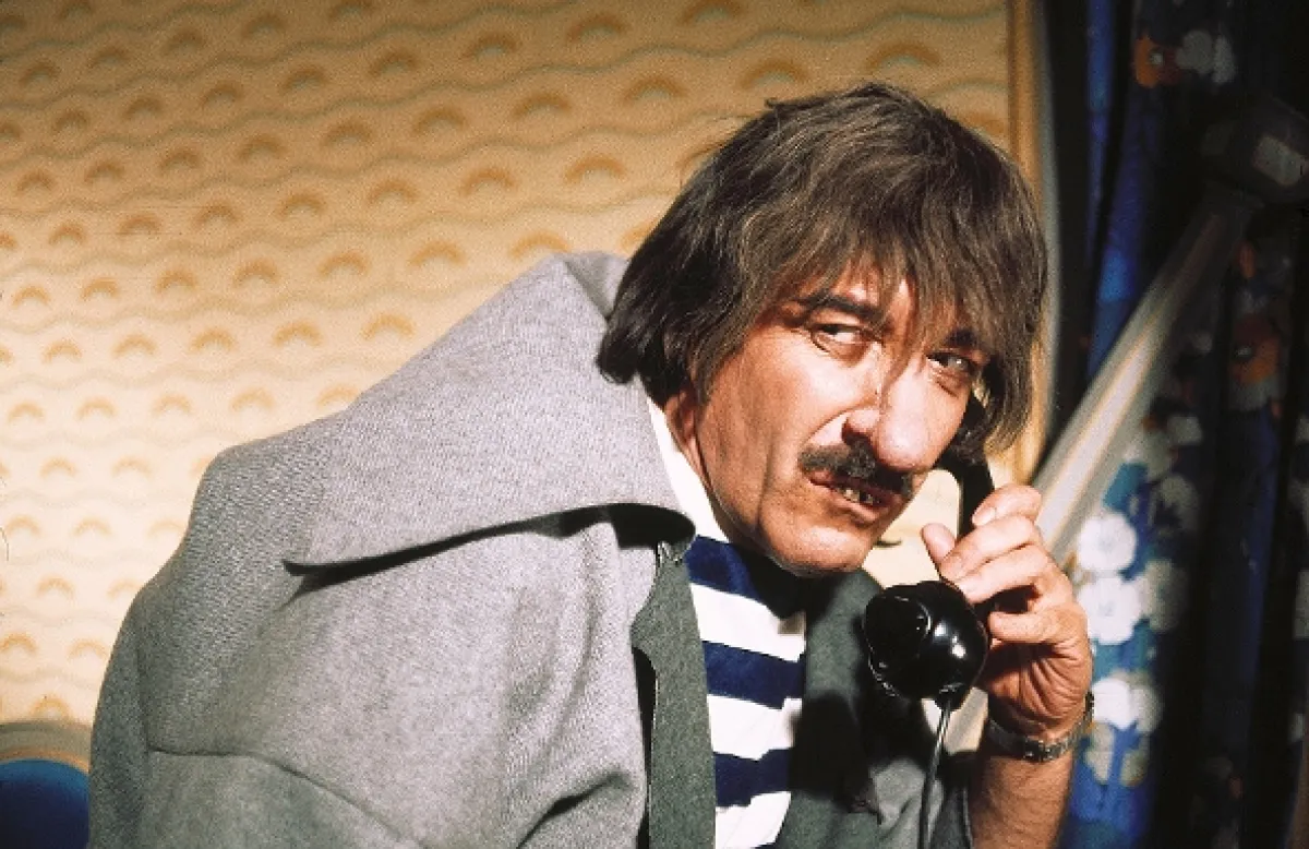 Růžový panter znovu zasahuje (The Pink Panther Strikes Again), 1976 - fotogaléria