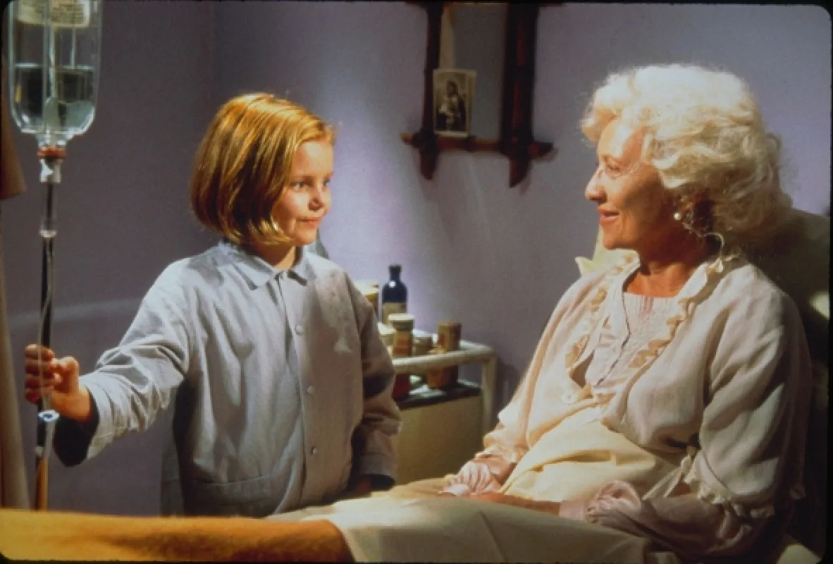Madeline, 1998 - fotogaléria