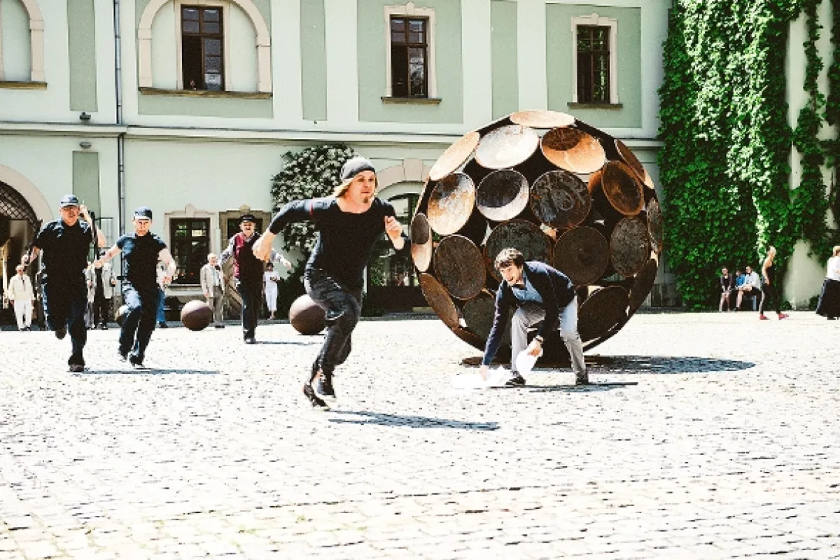 Miluji tě modře (MILUJI, TĚ MODŘE), 2017 - fotogaléria