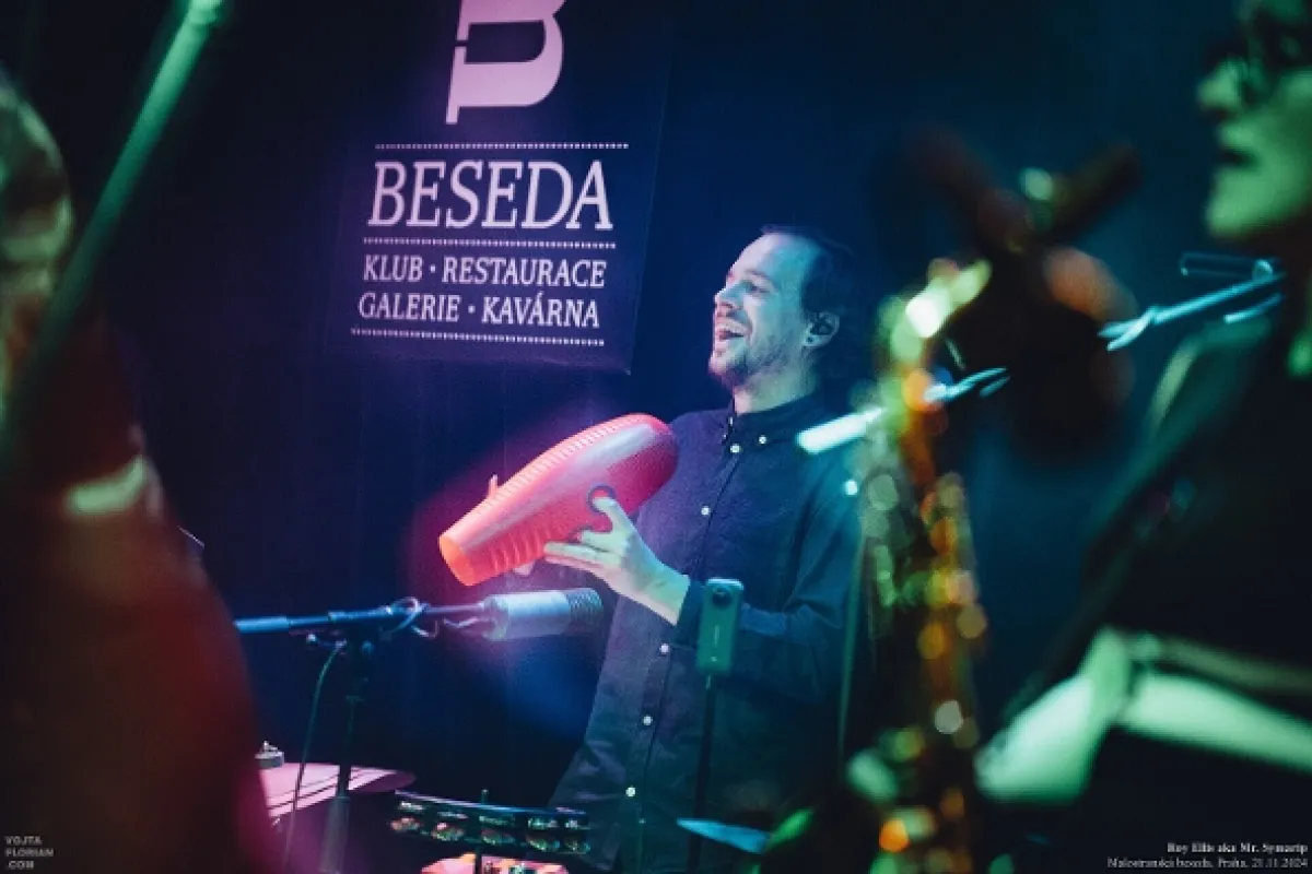 Mr. Symarip v Malostranské besedě - fotogaléria