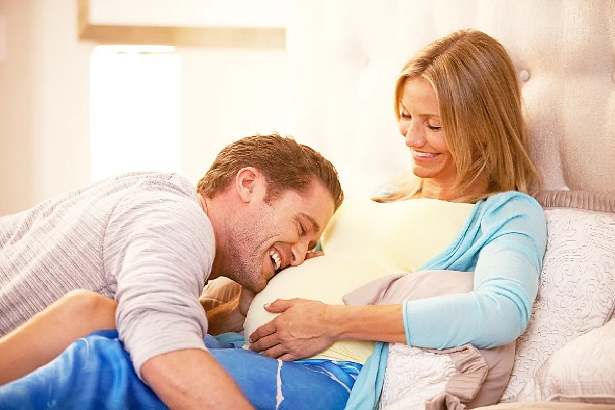 Ako porodiť a nezblázniť sa (What to Expect, When You Are Expecting) - fotogaléria