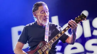 Chris Rea v Basileji