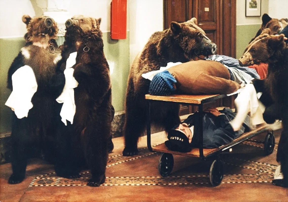 Šest medvědů s Cibulkou (Six Bears And A Clown), 1972 - fotogaléria