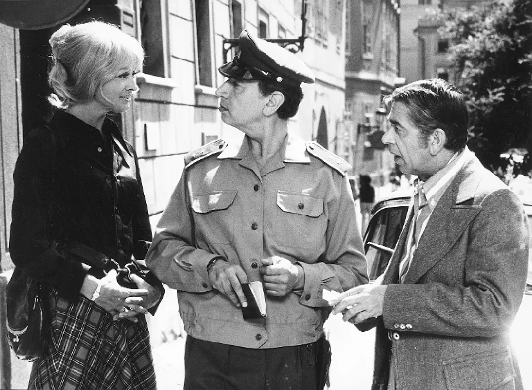 Hodíme se k sobě, miláčku...? (HODÍME SE K SOBĚ, MILÁČKU...?), 1974 - fotogaléria
