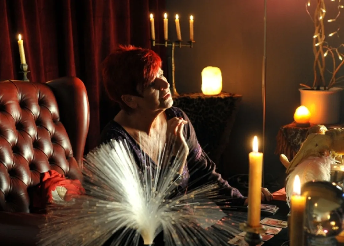 Okno do hřbitova, 2011 - fotogaléria