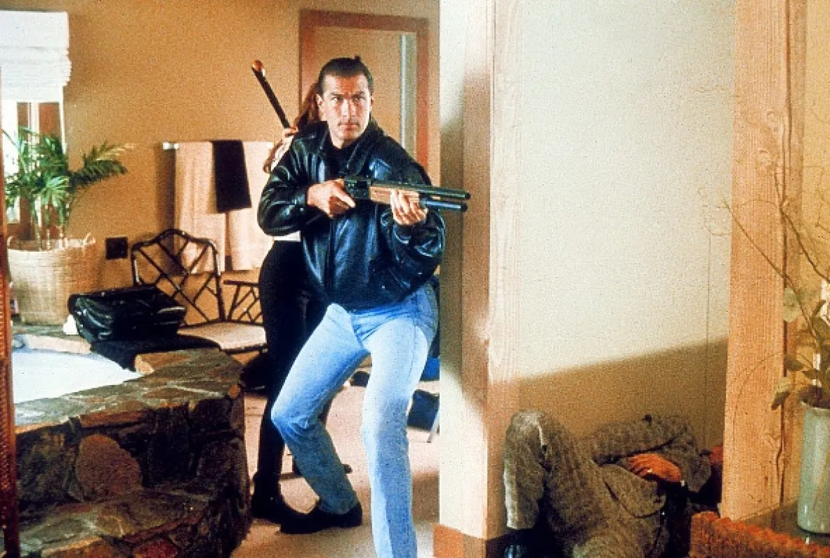 Ťažko ho zabiť (Hard to Kill), 1990 - fotogaléria