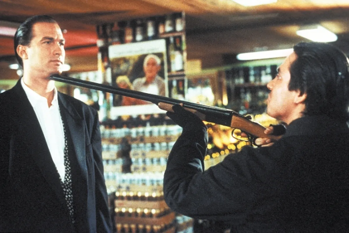Ťažko ho zabiť (Hard to Kill), 1990 - fotogaléria