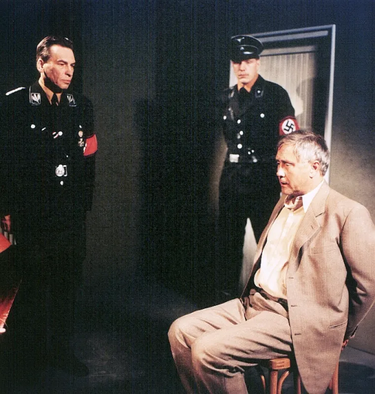 Generál Eliáš, 1995 - fotogaléria