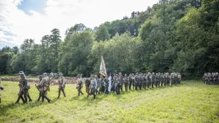 K poctě zbraň! (6/8)