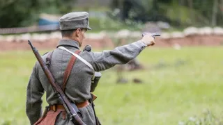 K poctě zbraň! (6/8)