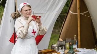 K poctě zbraň! (6/8)