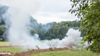 K poctě zbraň! (6/8)