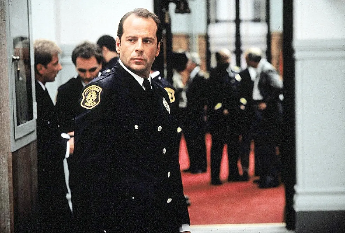 Na dostrel (Striking Distance), 1993 - fotogaléria