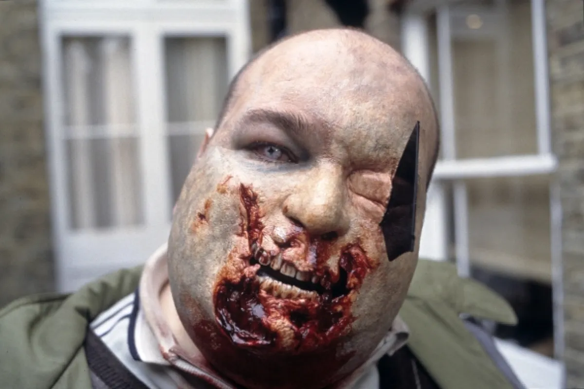 Soumrak mrtvých (Shaun of the Dead), 2004 - fotogaléria