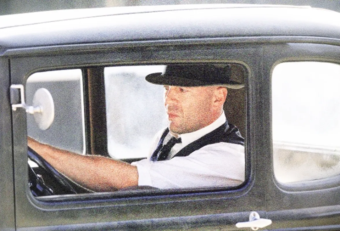 Poslední zůstává (Last Man Standing), 1996 - fotogaléria