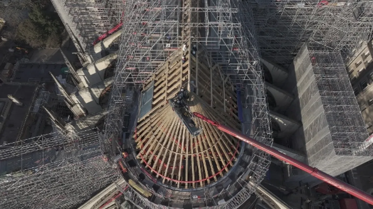 Notre-Dame: Příběh rekonstrukce (Notre-Dame Résurrection), 2024 - fotogaléria