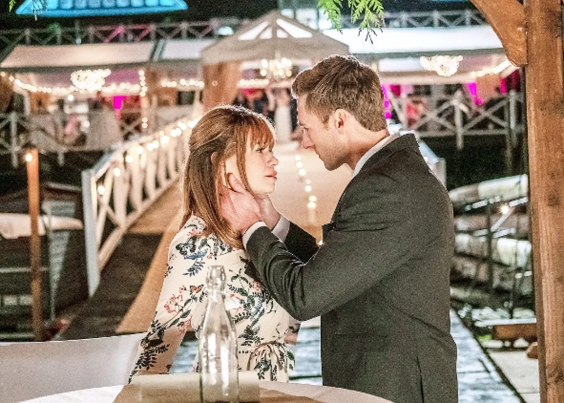 Láska v zálohe (Bottled with Love), 2019 - fotogaléria