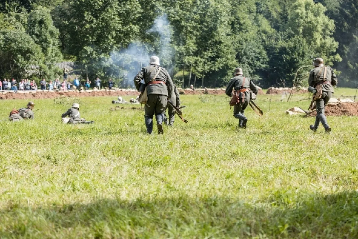 K poctě zbraň!, 2024 - fotogaléria