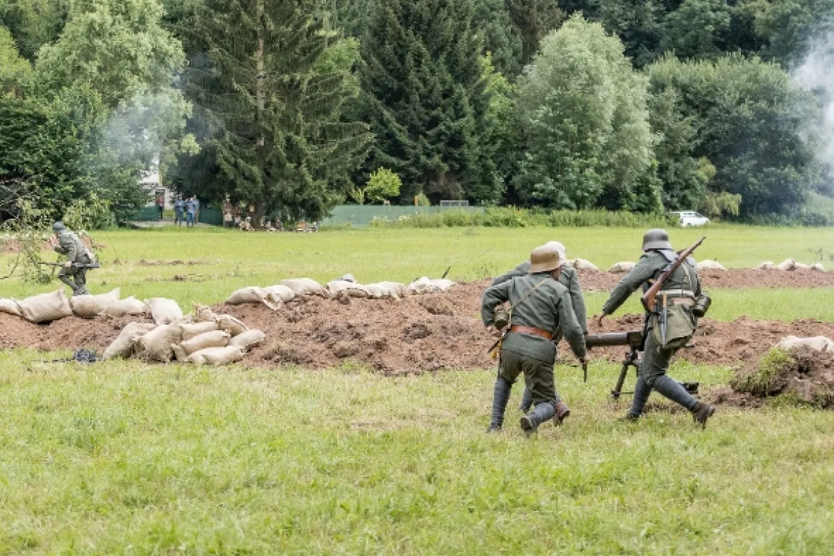 K poctě zbraň!, 2024 - fotogaléria