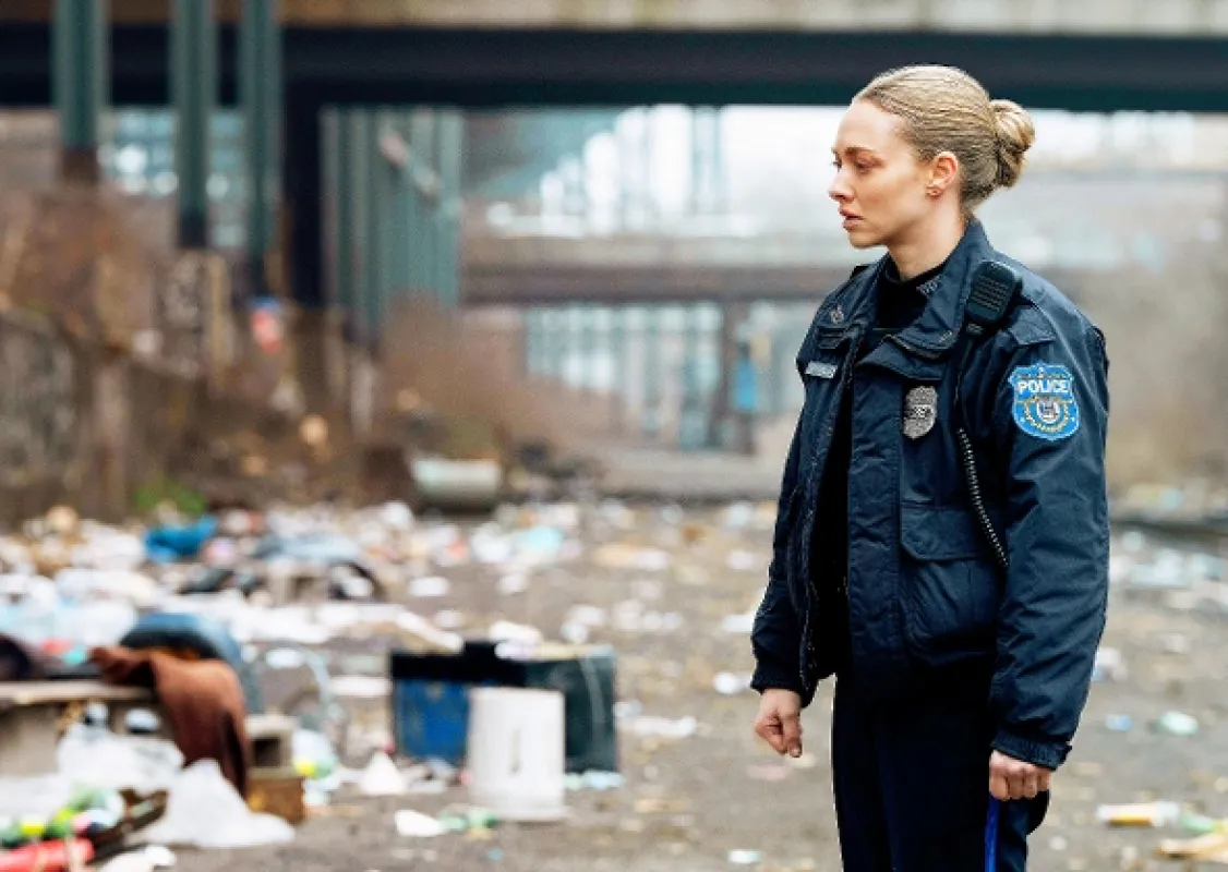 Dlouhá průzračná řeka (Long Bright River: Mother Wolf), 2025 - fotogaléria