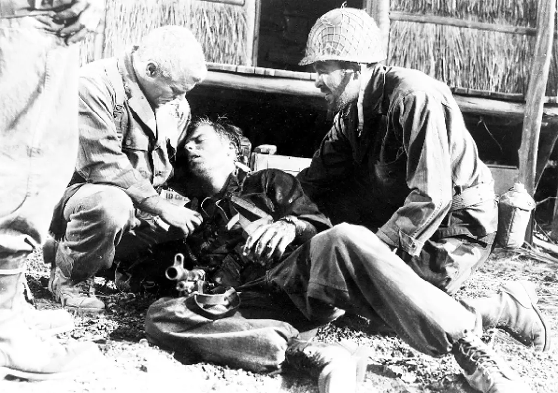 Mezi nebem a peklem (Between Heaven And Hell), 1956 - fotogaléria