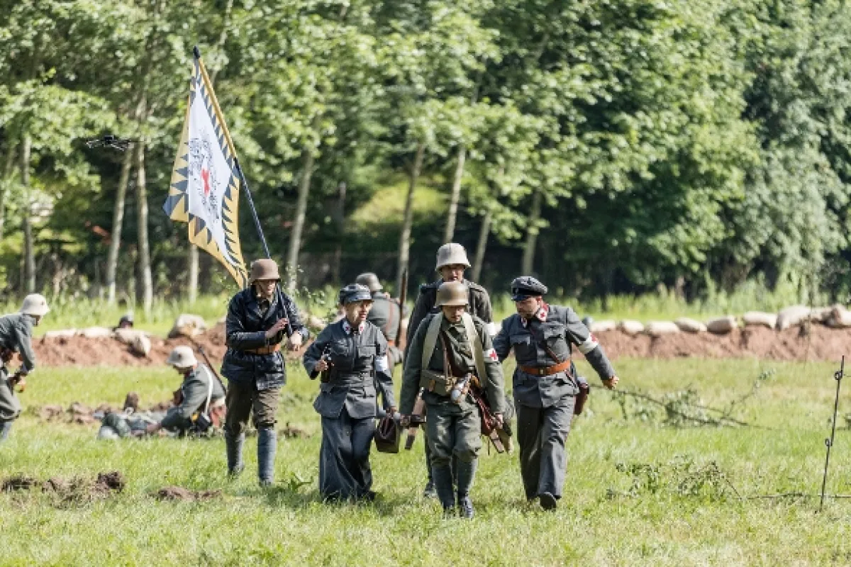 K poctě zbraň!, 2024 - fotogaléria