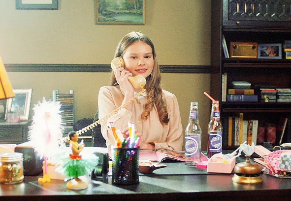 Návrat detektiva (The Kid Detective), 2020 - fotogaléria