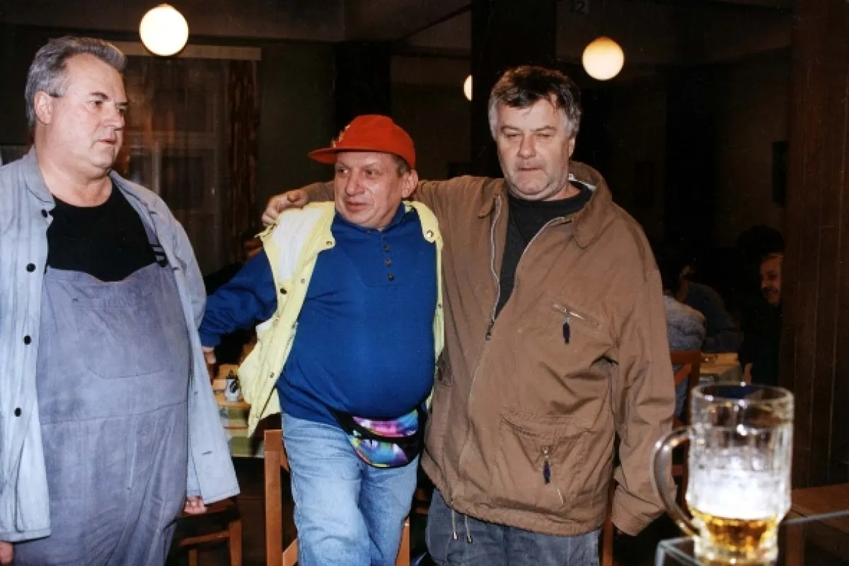 Hospoda, 1995 - fotogaléria