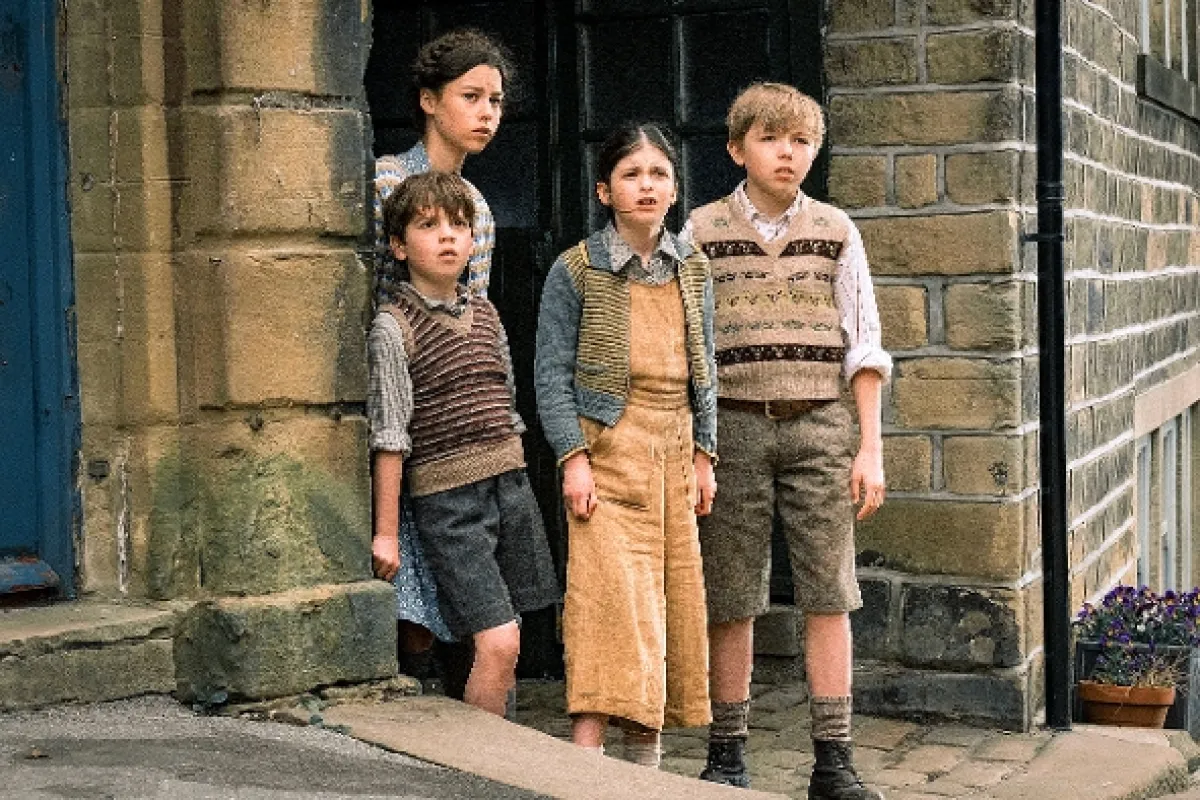 Vlak do bezpečí (The Railway Children Return), 2022 - fotogaléria