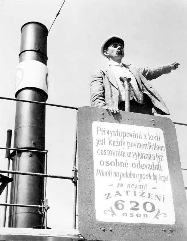 Hrdinný kapitán Korkoran, 1934 - fotogaléria