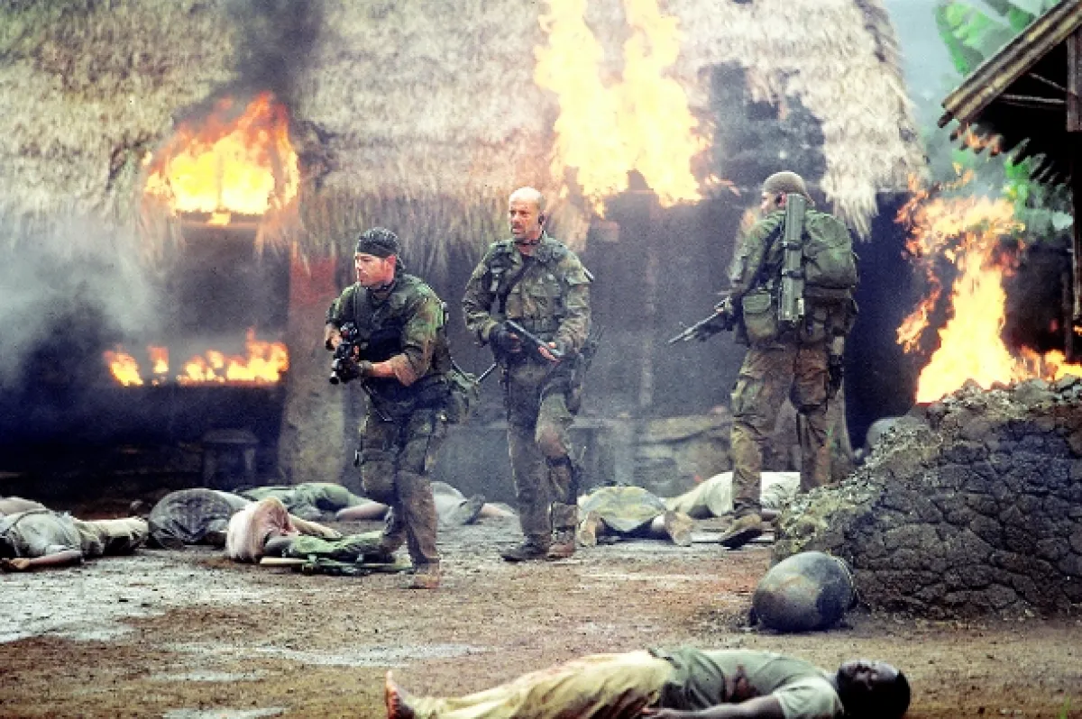 Slzy slunce (Tears Of The Sun), 2003 - fotogaléria