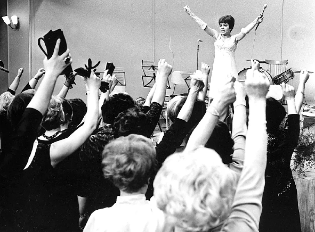 Dáma na kolejích, 1966 - fotogaléria